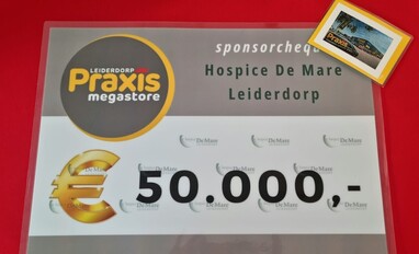 Sponsorcheque </br> Praxis Megastore Leiderdorp